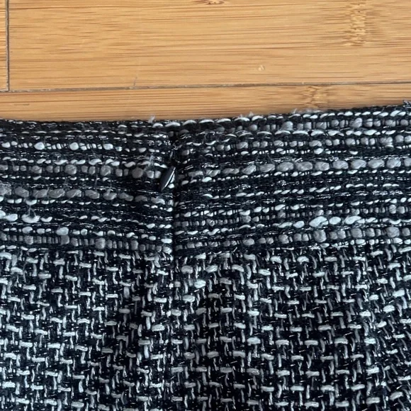 LOFT Black and Gray Textured Pencil Skirt - Picture 4 of 5